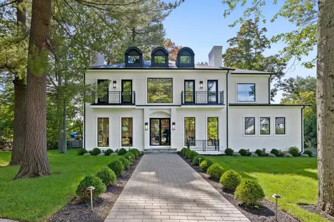 63 Bigelow Rd, Newton, MA 02465