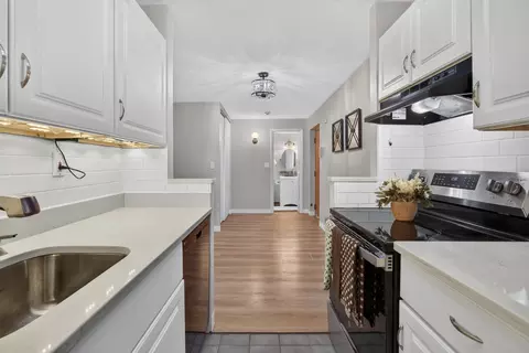 Kitchen - 61 Wright #105, Stoneham, MA 02180 photo 1 of 2