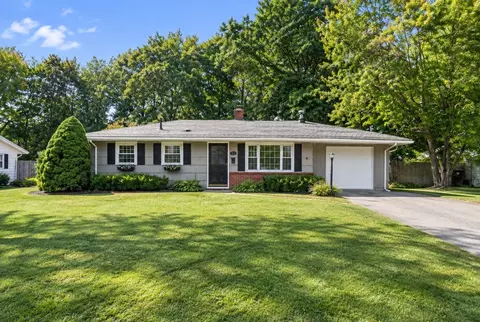 122 Elsie Rd, Brockton, MA 02302