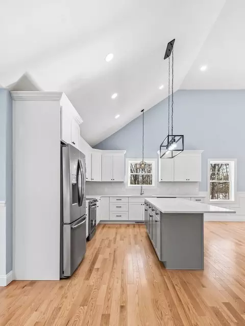 Kitchen - 271 Harrington Way # A, Worcester, MA 01604 photo 5 of 6