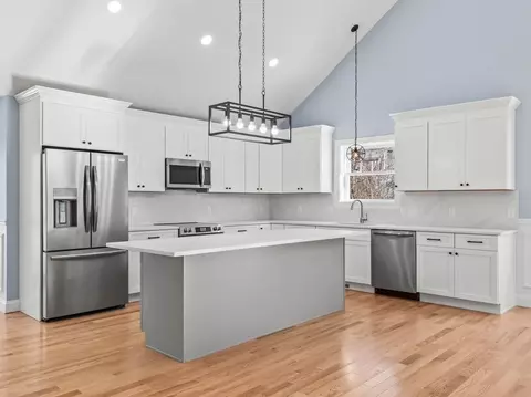 Kitchen - 271 Harrington Way # A, Worcester, MA 01604 photo 4 of 6