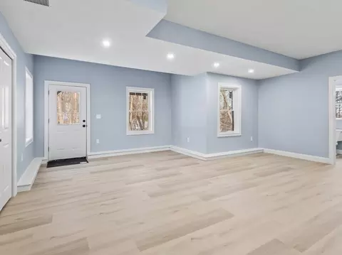 Living - 271 Harrington Way # A, Worcester, MA 01604 photo 6 of 6