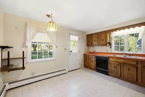 Kitchen - 35 Forest St, Stoneham, MA 02180 photo 6 of 7
