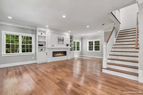 Living - 91 High, Upton, MA 01568 photo 3 of 11