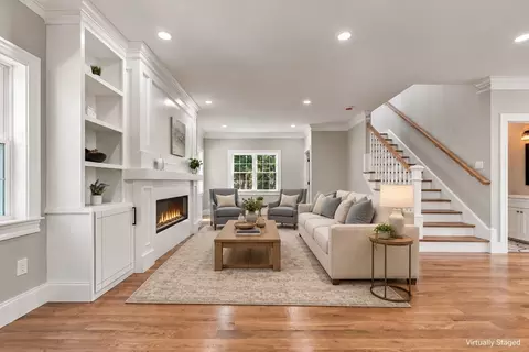 Living - 91 High, Upton, MA 01568 photo 7 of 11