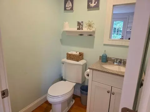 Bath - 55 Deerfield Rd, Osterville, MA 02655 photo 1 of 4