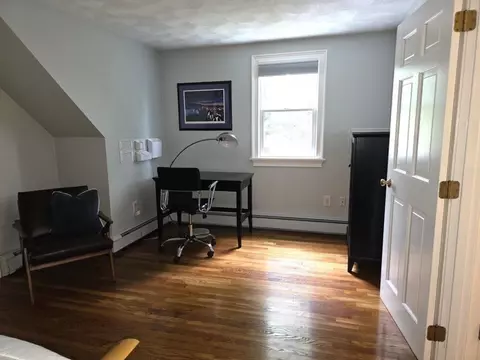 Bedroom - 55 Deerfield Rd, Osterville, MA 02655 photo 6 of 6