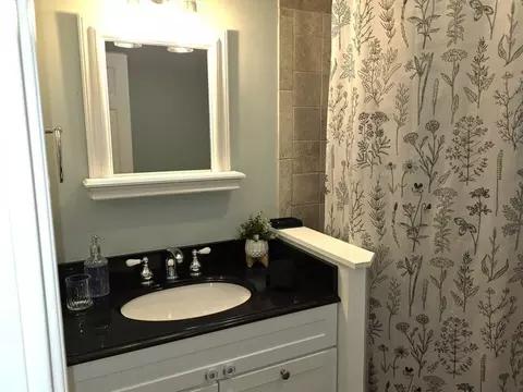 Bath - 55 Deerfield Rd, Osterville, MA 02655 photo 3 of 4