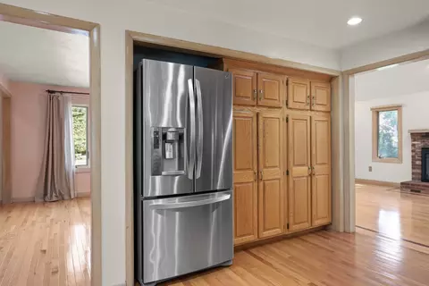Entry Way - 109 Hampton Rd, Sharon, MA 02067 photo 1 of 2