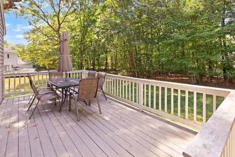 Exterior - 109 Hampton Rd, Sharon, MA 02067 photo 2 of 5