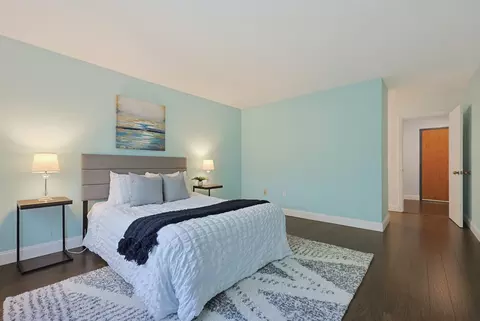 Bedroom - 4 Summit Dr #001, Reading, MA 01867 photo 6 of 6