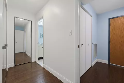 Entry Way - 4 Summit Dr #001, Reading, MA 01867 photo 6 of 6