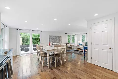 Dining - 720 Massasoit Rd, Eastham, MA 02642 photo 1 of 3