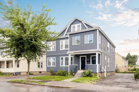 17-19 Woodrow Ave #17, Newton, MA 02460