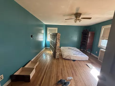 Bedroom - 45 Upton Rd, Uxbridge, MA 01569 photo 2 of 3