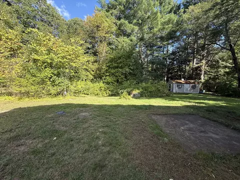 Exterior - 45 Upton Rd, Uxbridge, MA 01569 photo 8 of 8