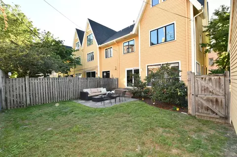Exterior - 231 Fuller St, Brookline, MA 02446 photo 2 of 4