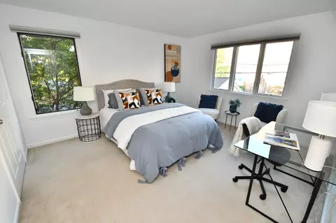 Bedroom - 231 Fuller St, Brookline, MA 02446 photo 3 of 5