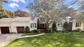 270 Gardner St, New Bedford, MA 02740