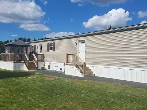 20 Fawn Dr, Plymouth, MA 02360