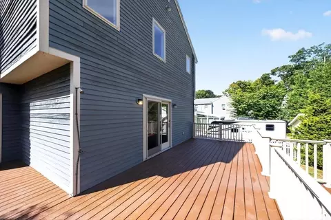 Exterior - 13 Daley Rd, Hingham, MA 02043 photo 3 of 7