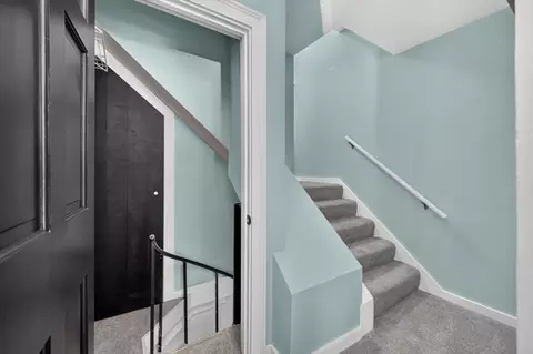 Entry Way - 13 Daley Rd, Hingham, MA 02043 photo 2 of 3