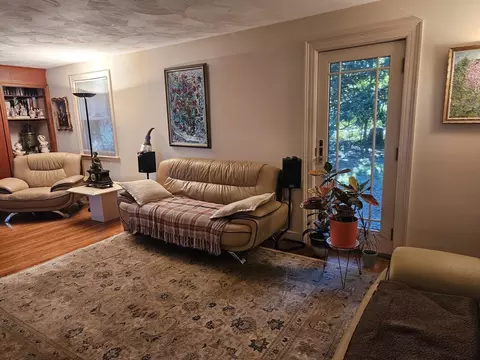 Living - 15 Eliot Rd #15, Needham, MA 02492 photo 2 of 4