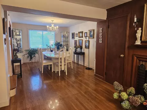 Dining - 15 Eliot Rd #15, Needham, MA 02492 photo 2 of 2