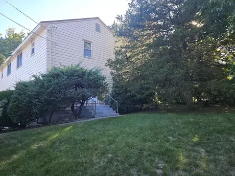 Exterior - 15 Eliot Rd #15, Needham, MA 02492 photo 3 of 7