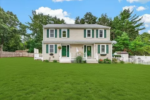 8 Craig St #8, Plymouth, MA 02360