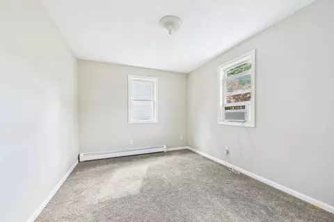 Bedroom - 102 Vestal St, Fall River, MA 02720 photo 3 of 6