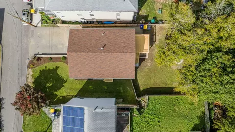 View/Area - 102 Vestal St, Fall River, MA 02720 photo 3 of 5