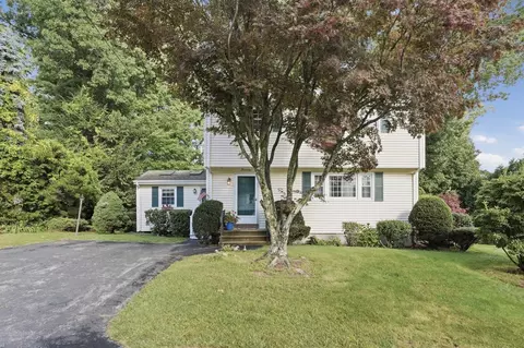 17 Whippoorwill Dr, Shrewsbury, MA 01545
