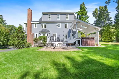 Exterior - 7 Sylvan Dr, Stow, MA 01775 photo 3 of 6