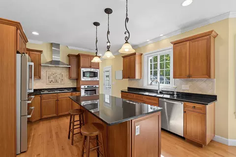 Kitchen - 7 Sylvan Dr, Stow, MA 01775 photo 4 of 4