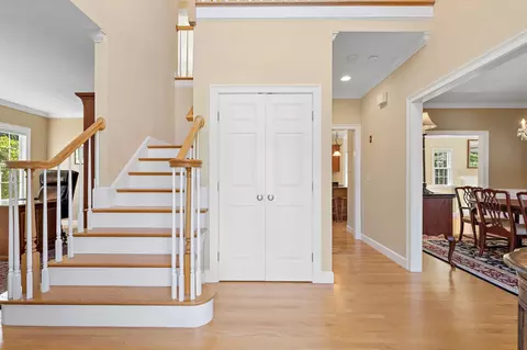 Entry Way - 7 Sylvan Dr, Stow, MA 01775 photo 2 of 4