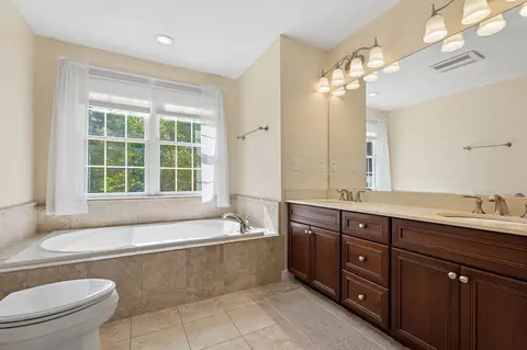 Bath - 7 Sylvan Dr, Stow, MA 01775 photo 4 of 5
