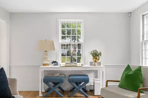 Entry Way - 15 Presidents Rd, Hingham, MA 02043 photo 2 of 5