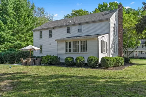 Exterior - 15 Presidents Rd, Hingham, MA 02043 photo 6 of 9