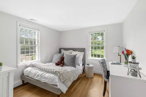 Bedroom - 15 Presidents Rd, Hingham, MA 02043 photo 5 of 5