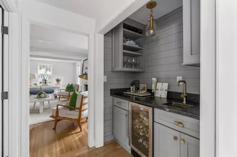 Entry Way - 15 Presidents Rd, Hingham, MA 02043 photo 3 of 5