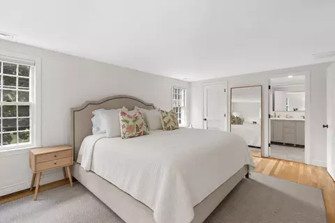 Bedroom - 15 Presidents Rd, Hingham, MA 02043 photo 2 of 5