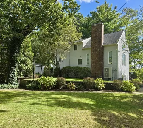 52 Haskell Rd, Plymouth, MA 02360