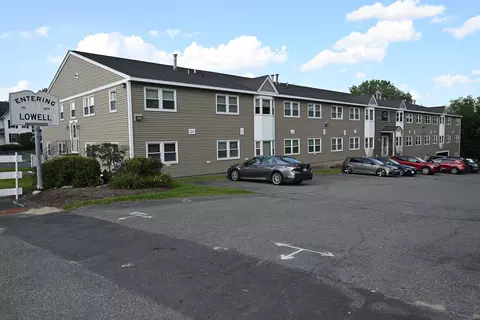 1524 Gorham St #106, Lowell, MA 01852