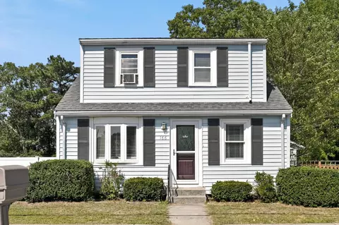 Exterior - 166 Sandwich Rd, Wareham, MA 02571 photo 2 of 7