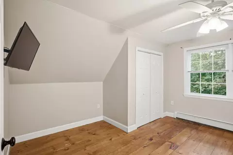 Bedroom - 108 Dunn Rd, Ashburnham, MA 01430 photo 2 of 5