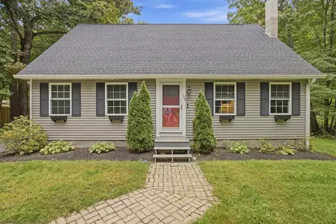 Exterior - 108 Dunn Rd, Ashburnham, MA 01430 photo 1 of 3