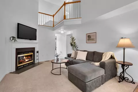 Living - 14 Millers Way #D, Sutton, MA 01590 photo 1 of 2