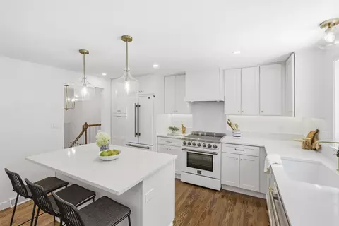 Kitchen - 14 Eugene Rd, Burlington, MA 01803 photo 3 of 4