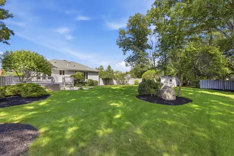 Exterior - 14 Eugene Rd, Burlington, MA 01803 photo 10 of 10